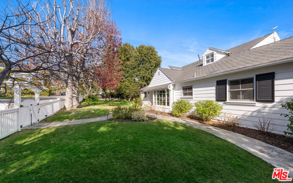 540 Amalfi Drive