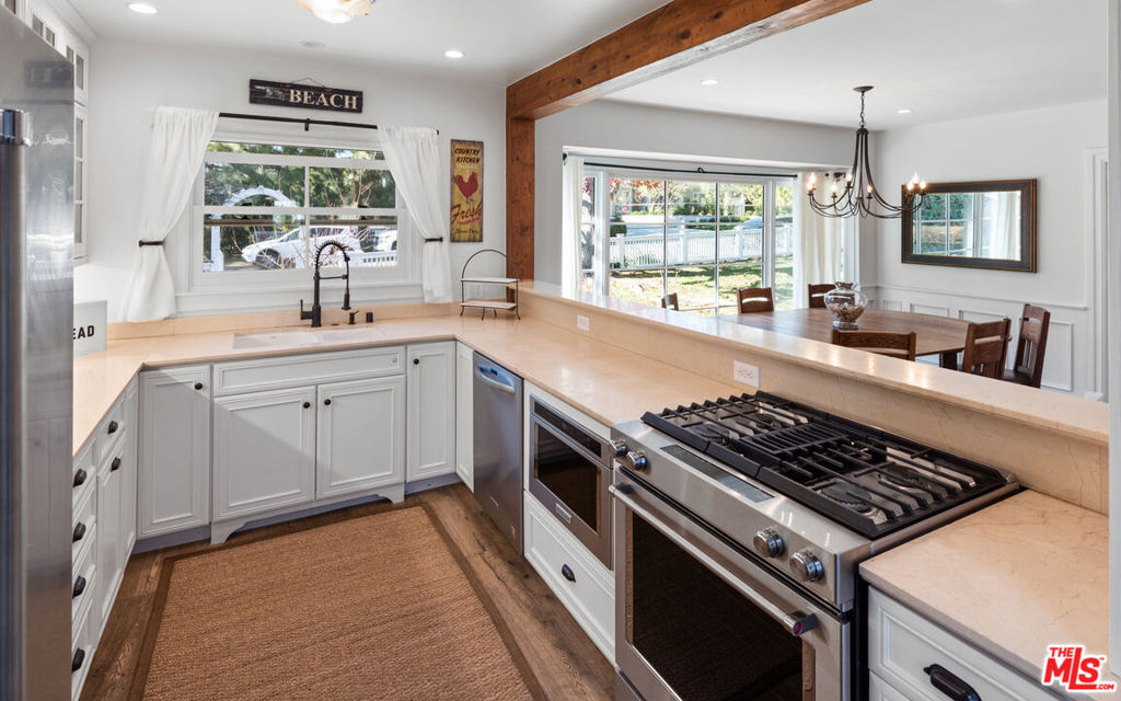 540 Amalfi Drive