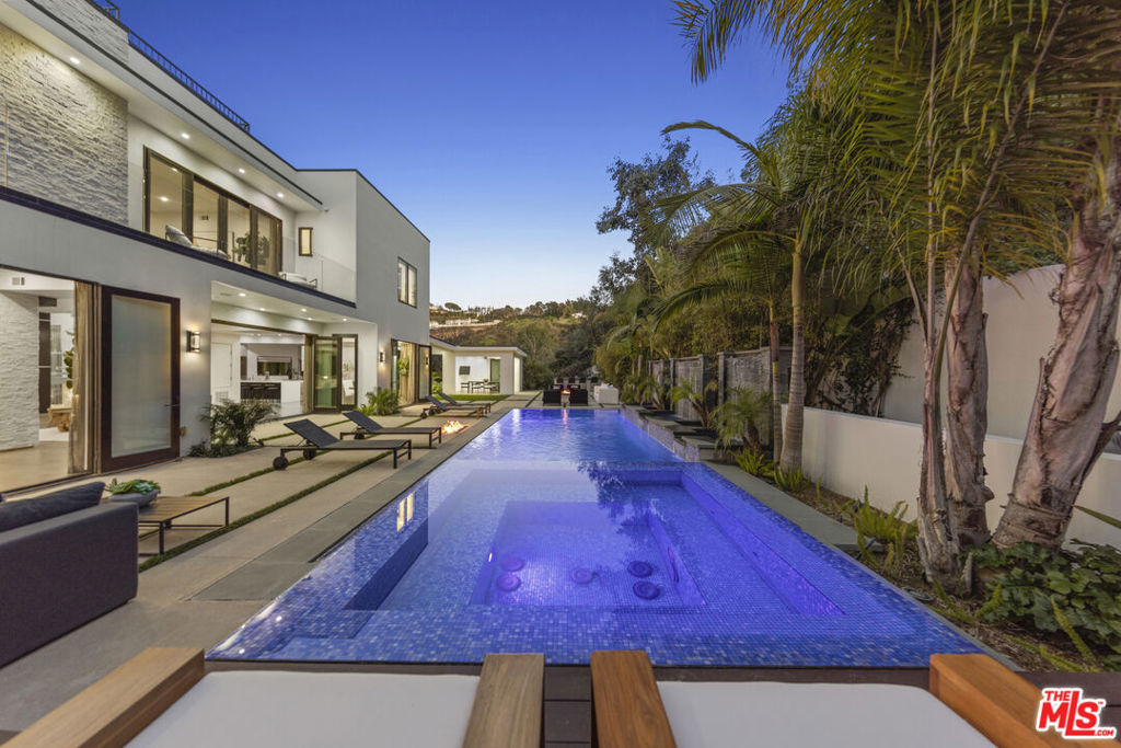 9586 Shirley Lane