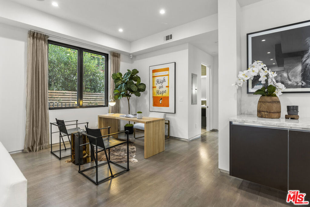 9586 Shirley Lane