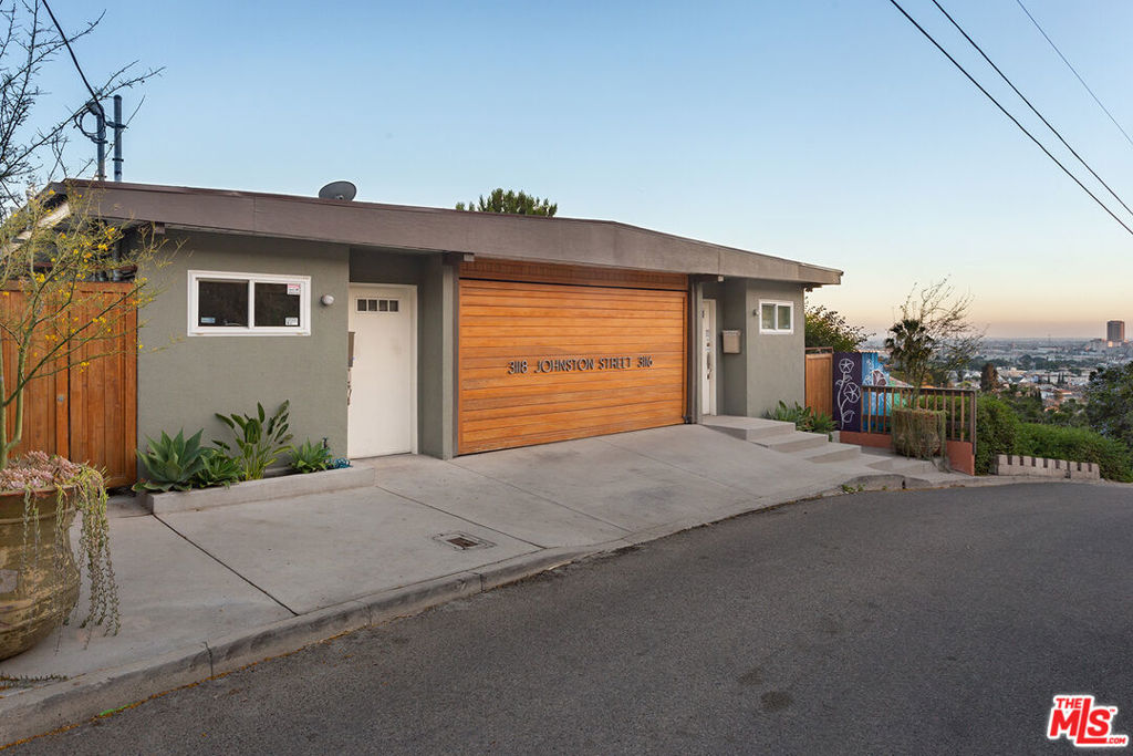 3116 Johnston Street