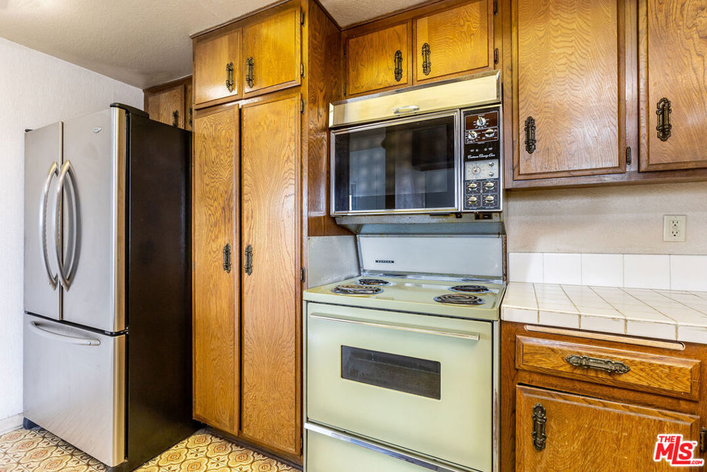 321 S San Vicente Boulevard 706