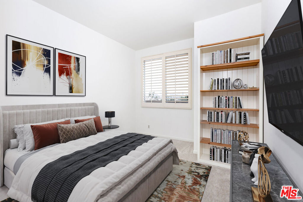 321 S San Vicente Boulevard 706