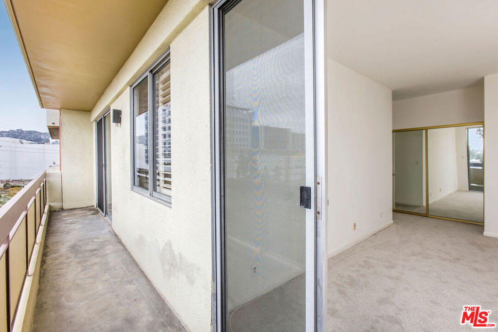 321 S San Vicente Boulevard 706