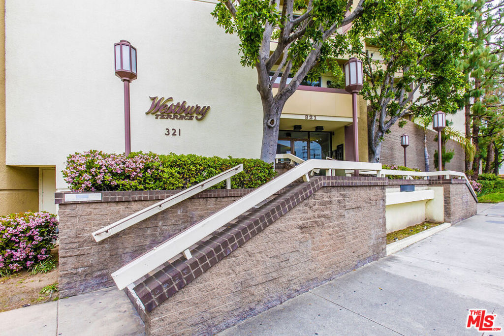 321 S San Vicente Boulevard 706
