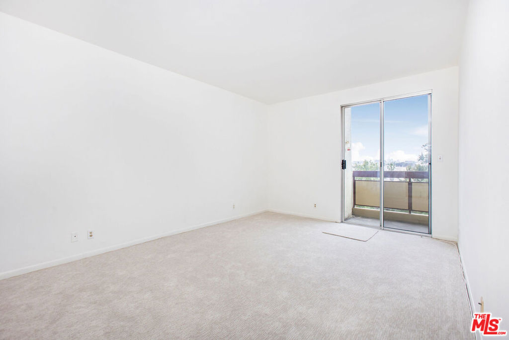 321 S San Vicente Boulevard 706