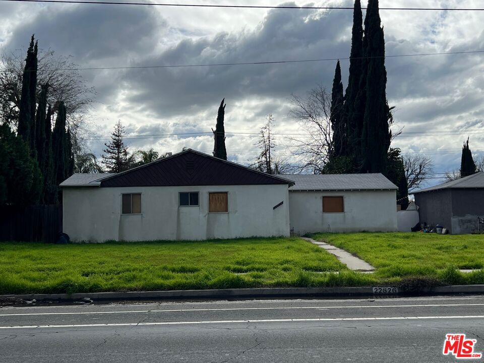 22626 Roscoe Boulevard