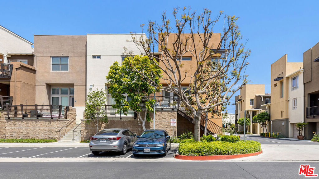 5403 W 149th Place Unit: 1