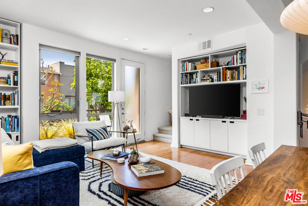 5403 W 149th Place Unit: 1
