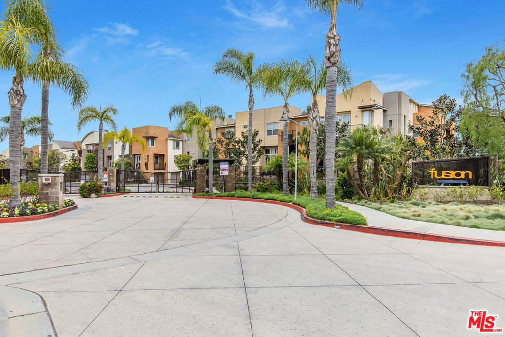 5403 W 149th Place Unit: 1