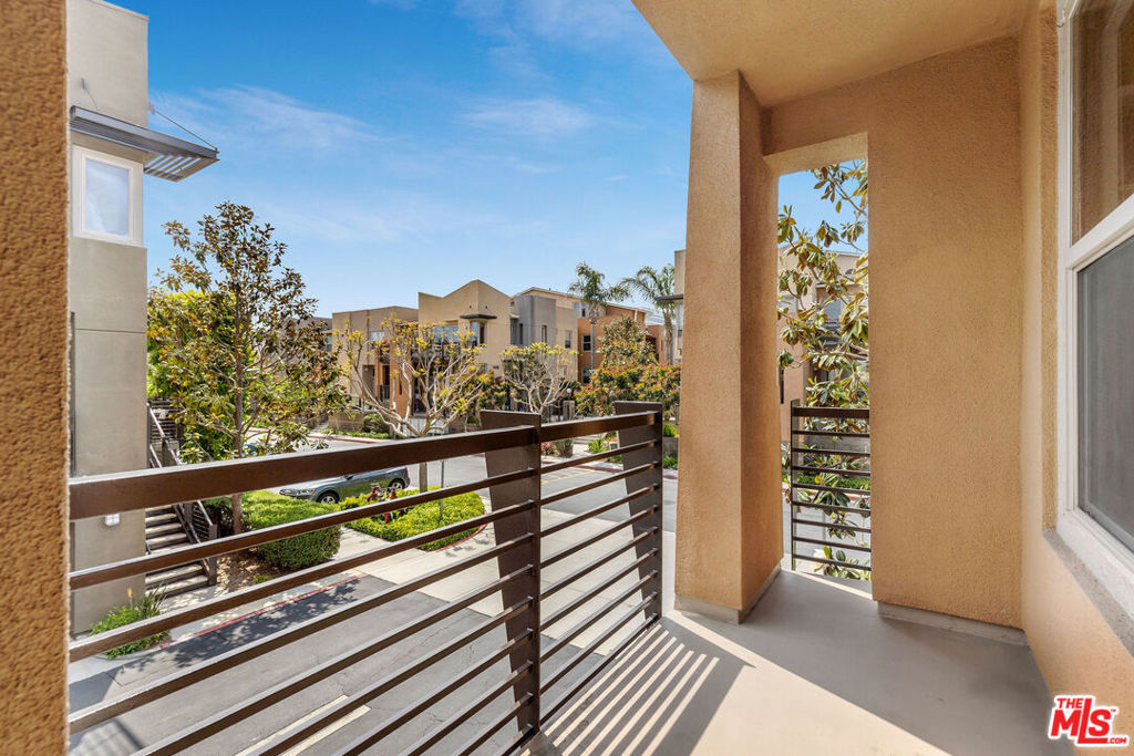 5403 W 149th Place Unit: 1