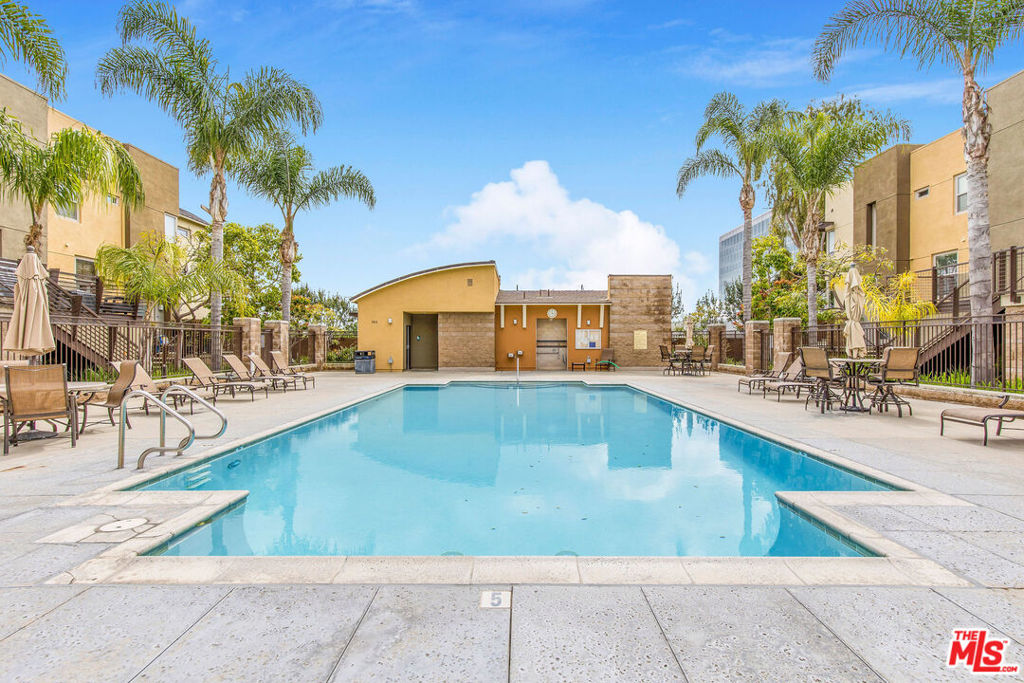 5403 W 149th Place Unit: 1
