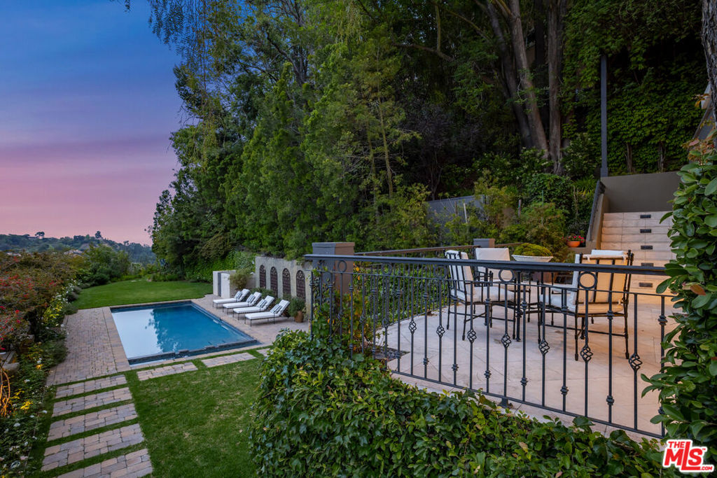 2670 Bowmont Drive