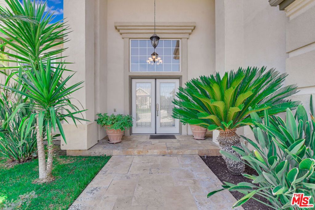 7000 Fabriano Place