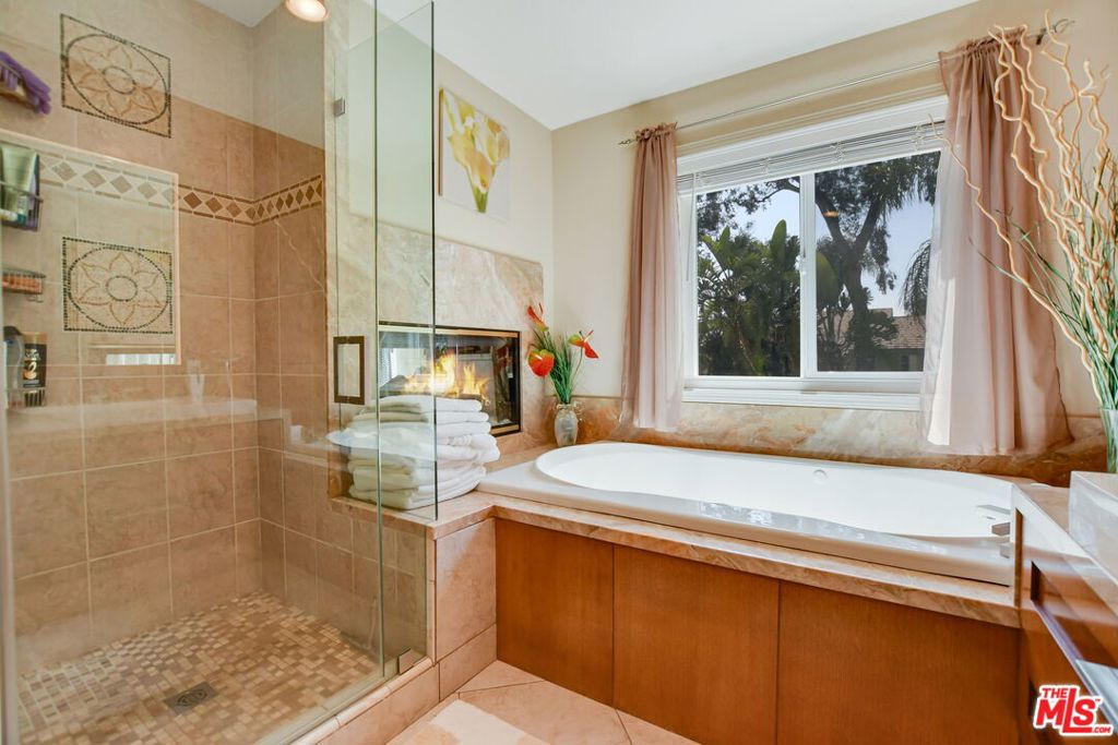 7000 Fabriano Place