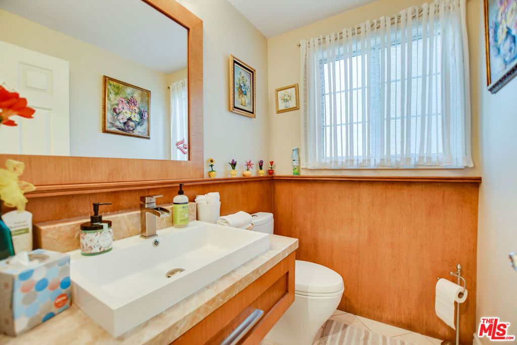7000 Fabriano Place