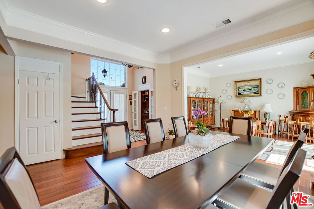 7000 Fabriano Place
