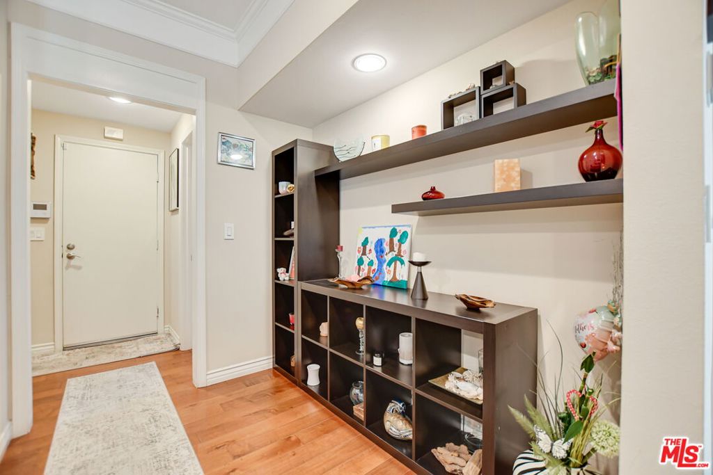 7000 Fabriano Place