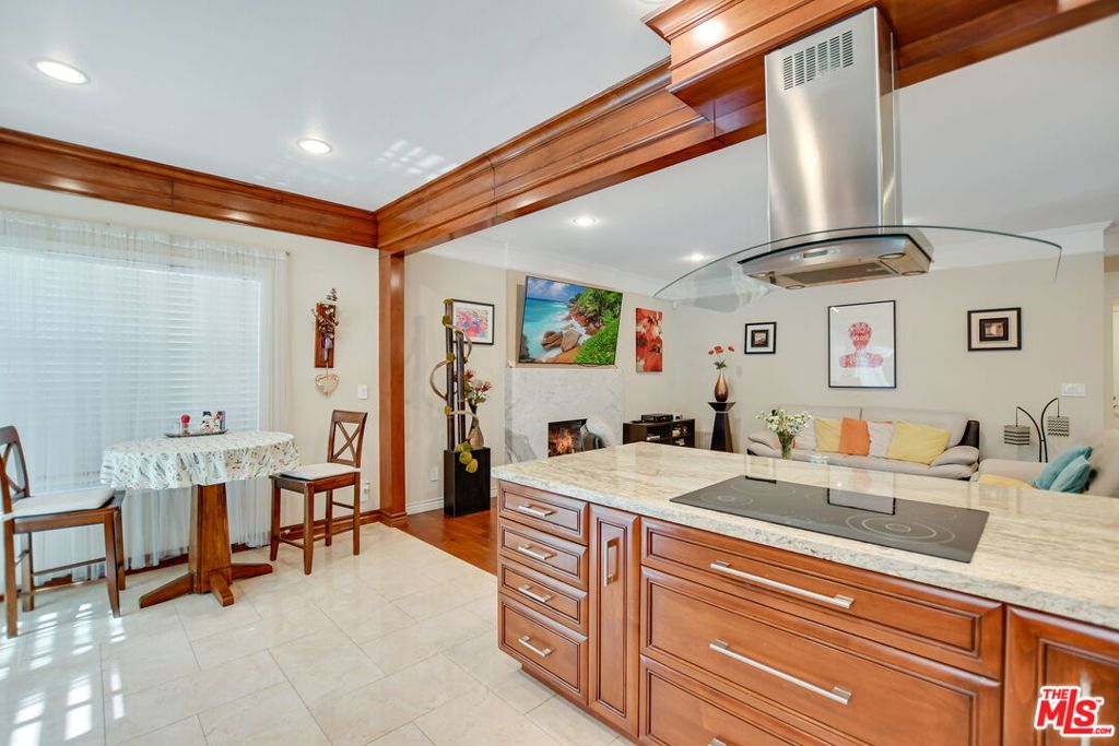 7000 Fabriano Place