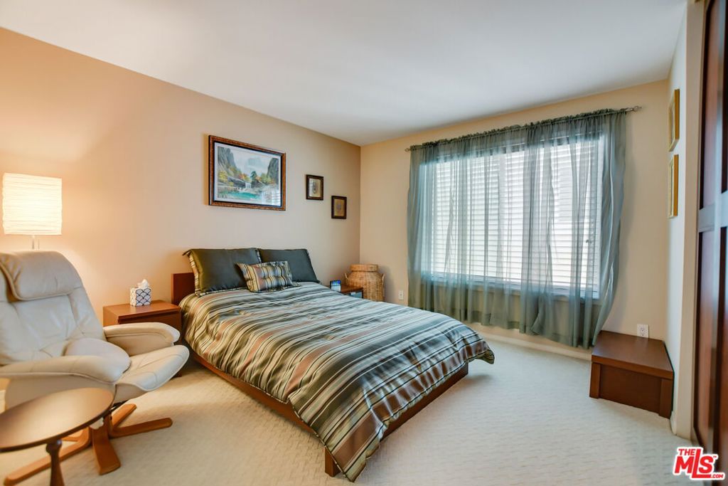 7000 Fabriano Place