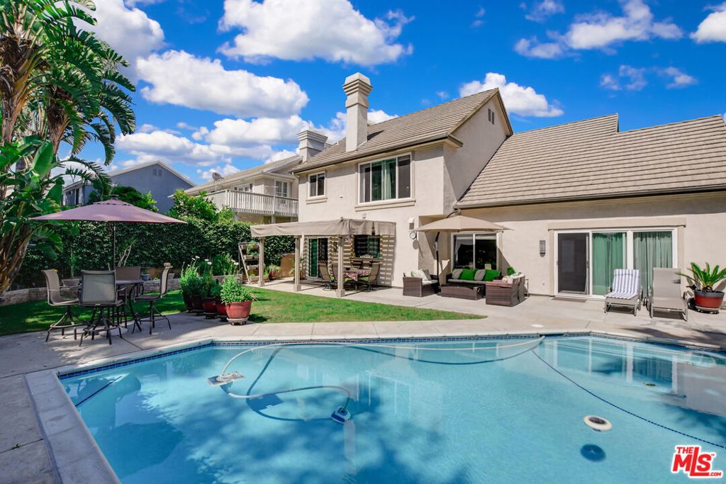 7000 Fabriano Place