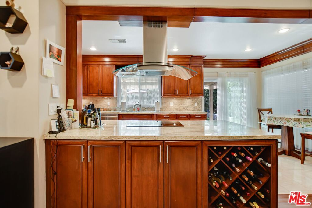 7000 Fabriano Place