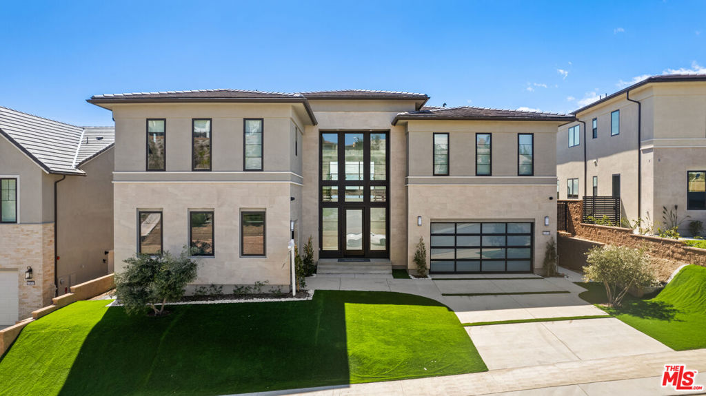 20416 W Willoughby Lane
