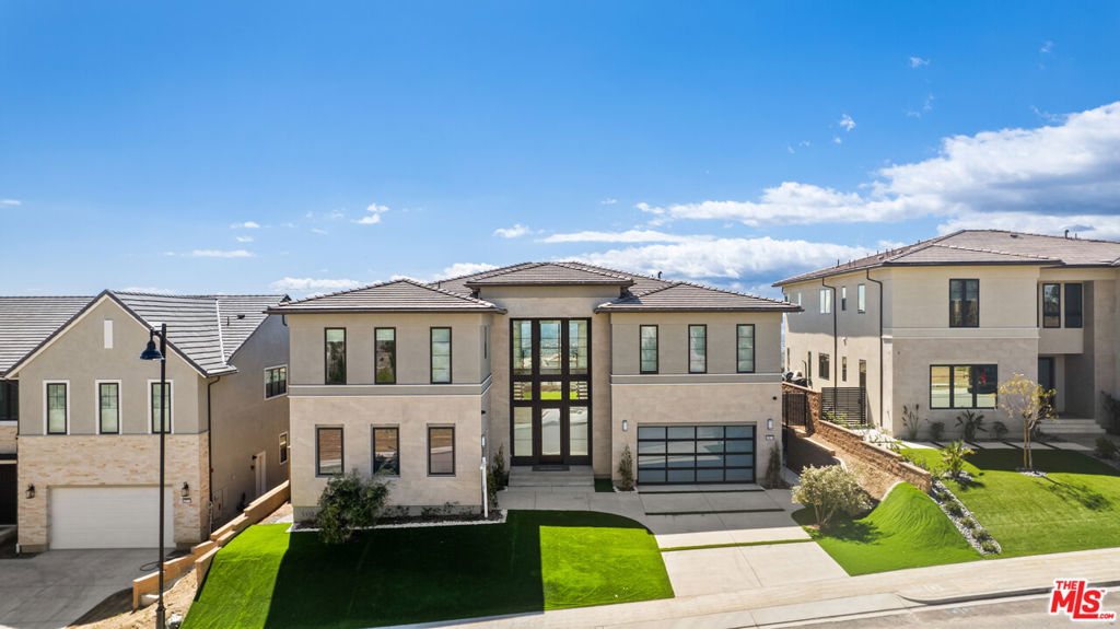 20416 W Willoughby Lane