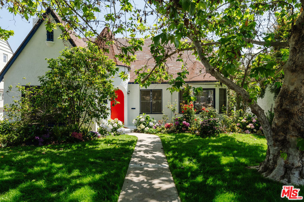 2512 Aiken Avenue 