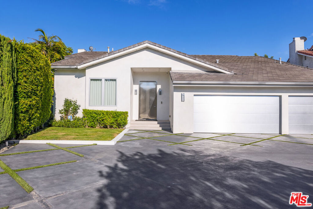 2002 Hercules Drive