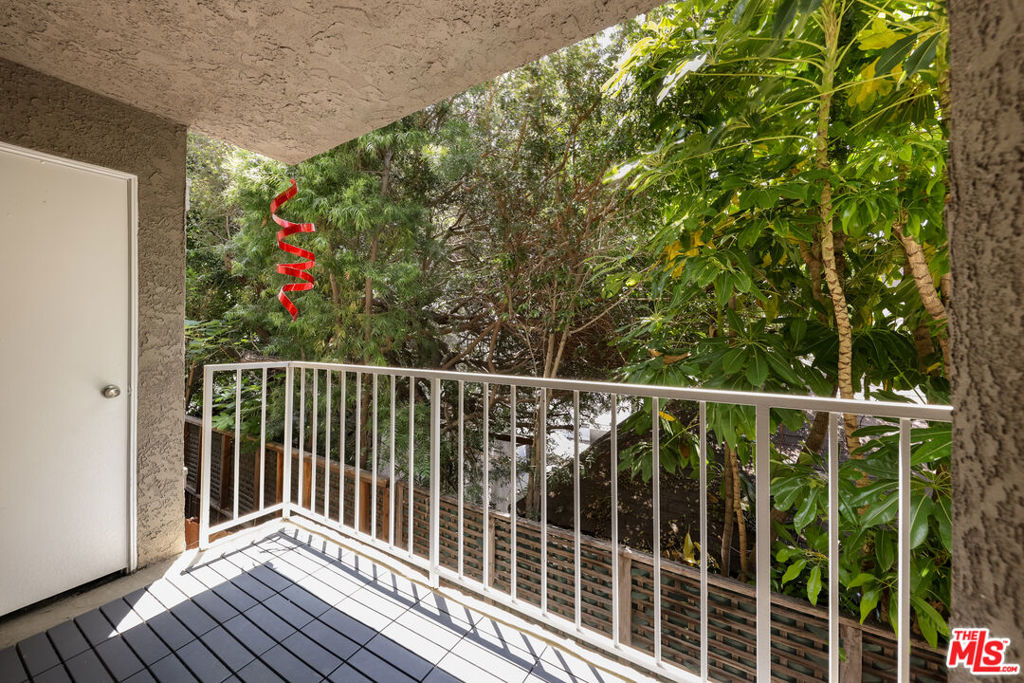 1016 Hancock Avenue Unit: 2 