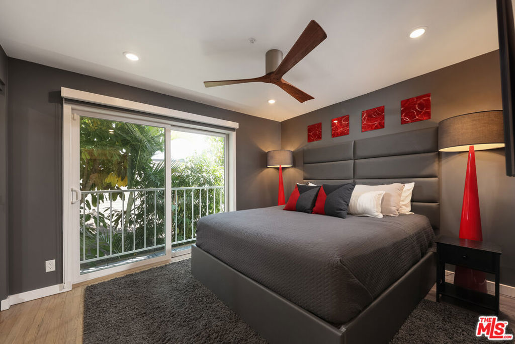 1016 Hancock Avenue Unit: 2 