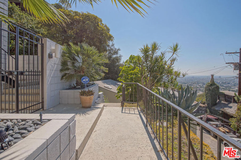 1541 Marlay Drive 