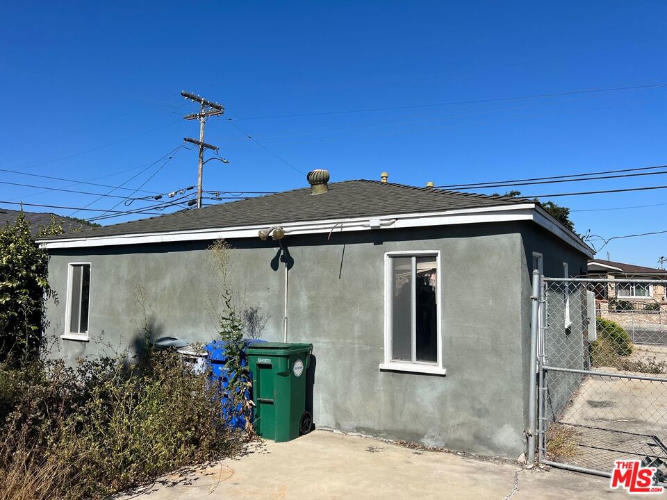 15307 Larch Avenue