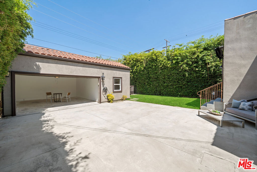 1419 Hauser Boulevard