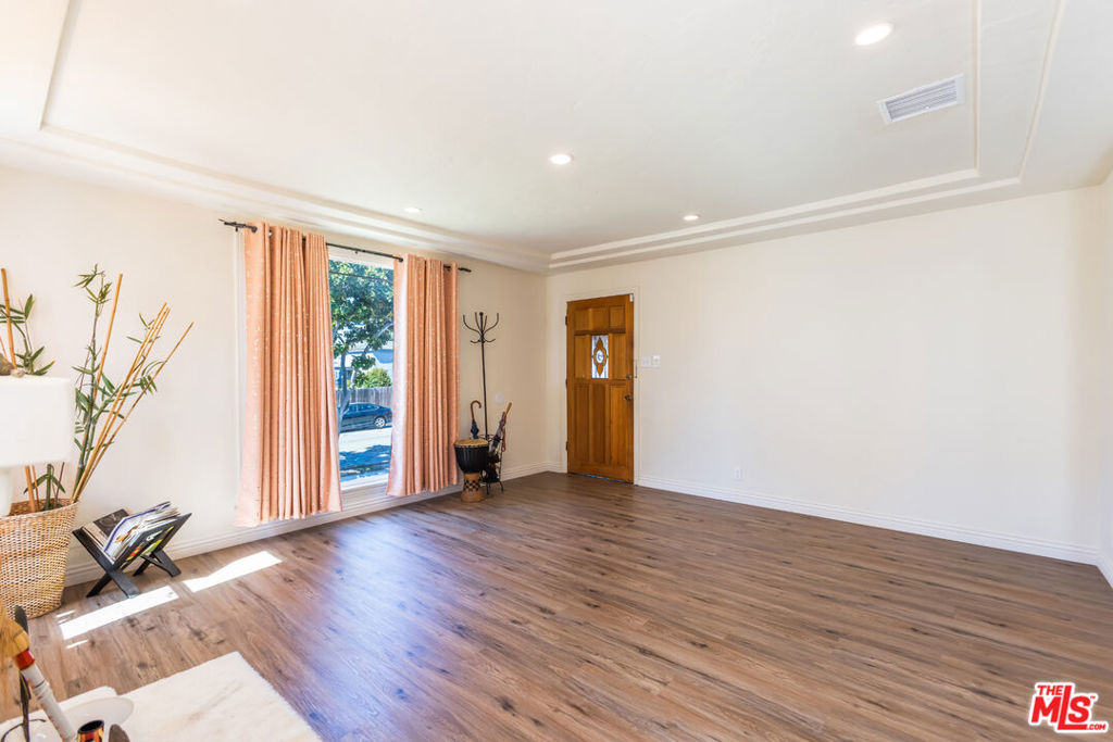 3140 W 74th Street