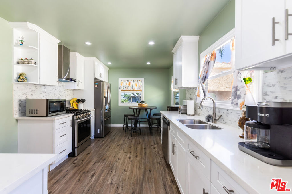 3140 W 74th Street