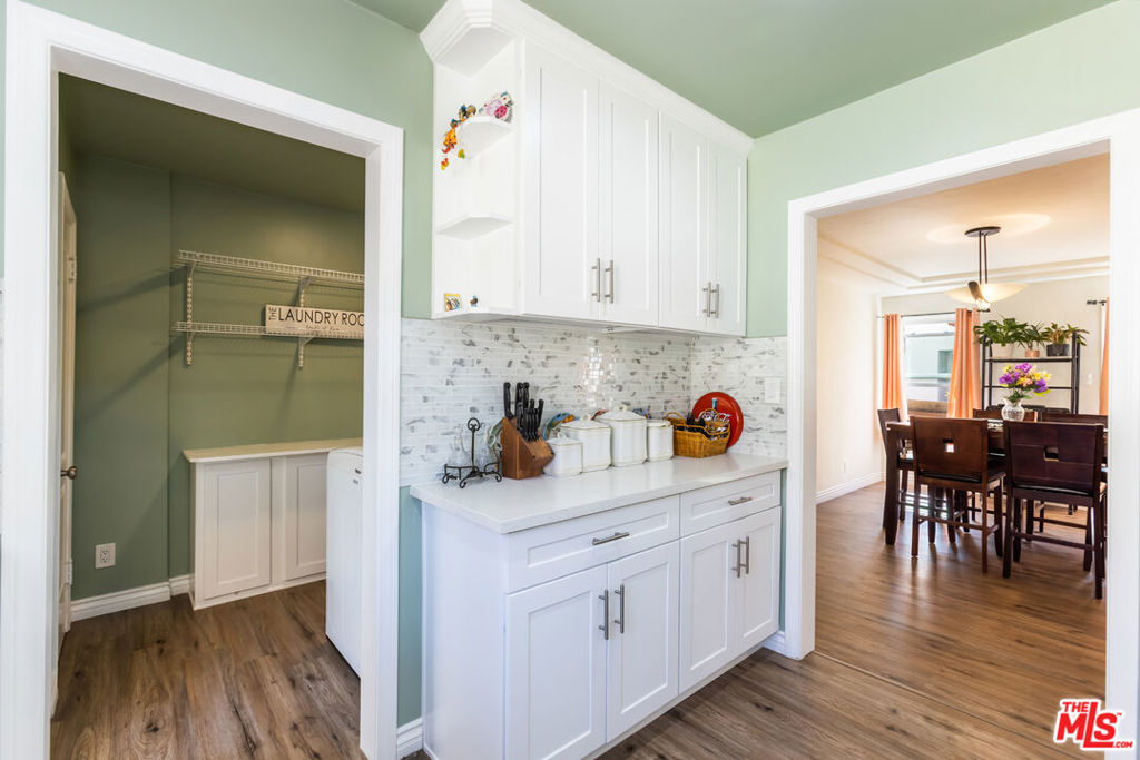 3140 W 74th Street