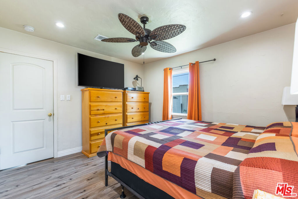 3140 W 74th Street