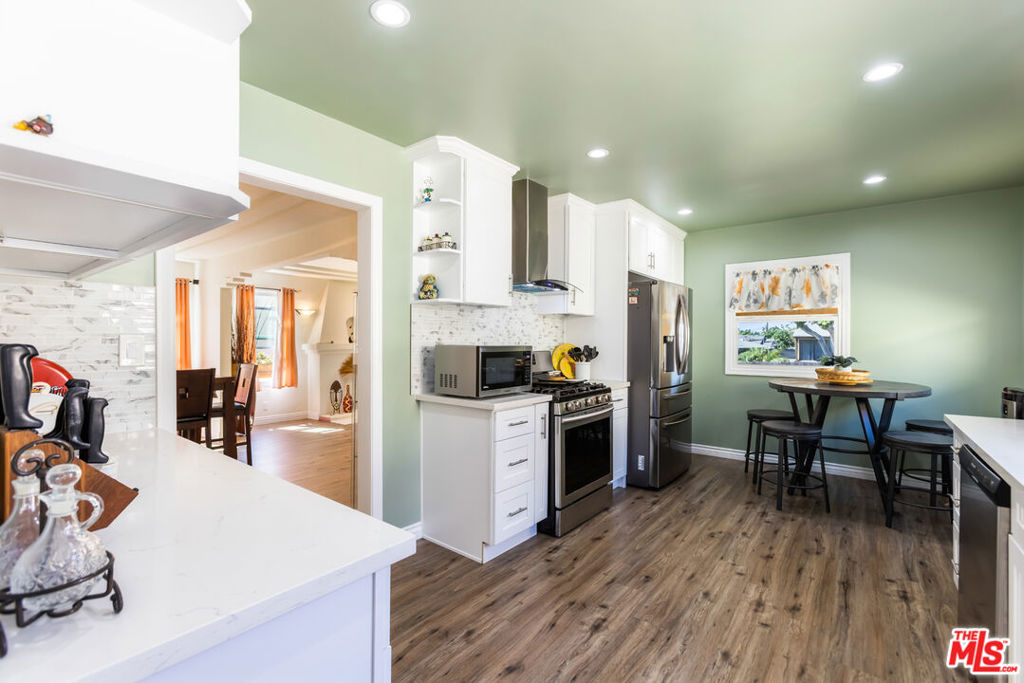 3140 W 74th Street