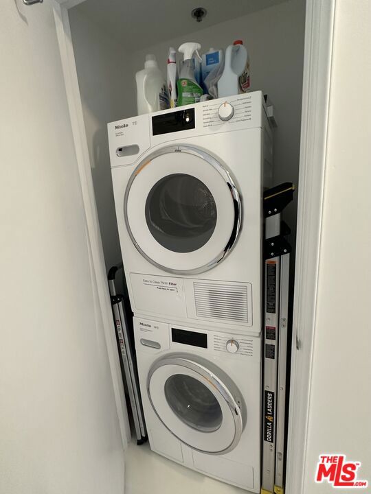 6253 Hollywood Boulevard Unit: 901