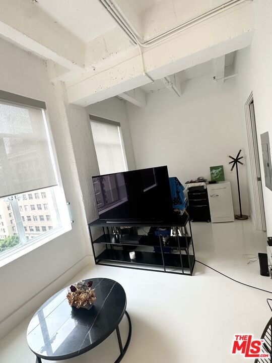 6253 Hollywood Boulevard Unit: 901
