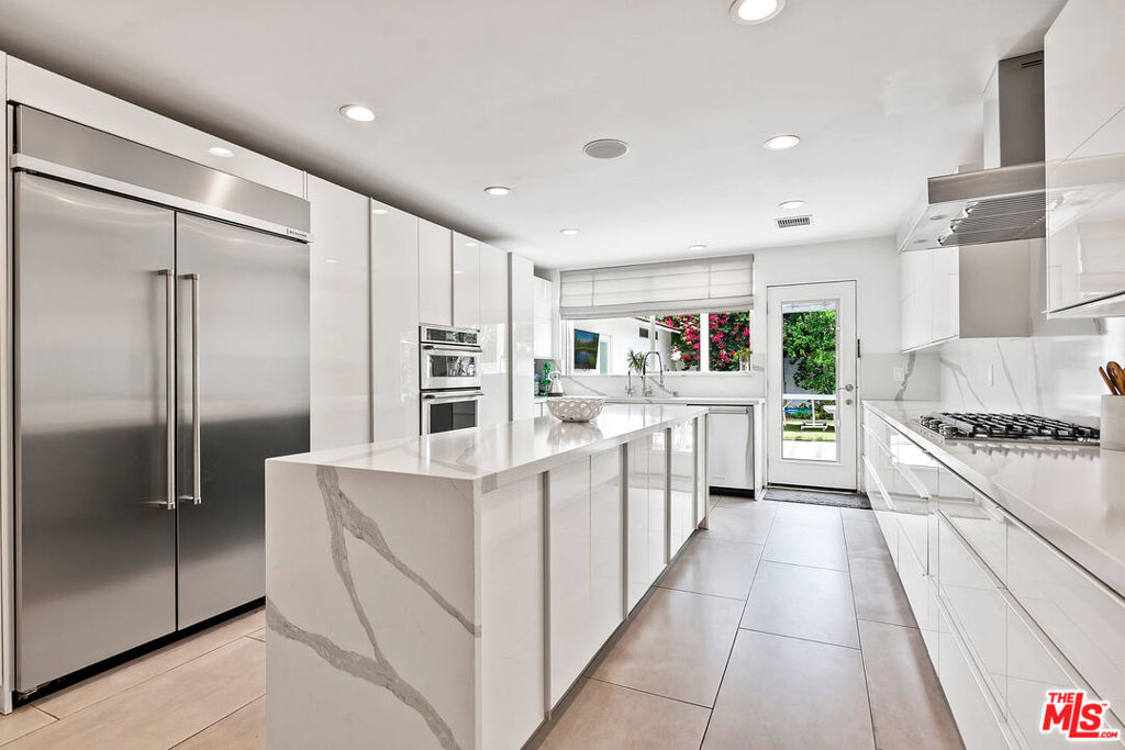 305 S Crescent Drive