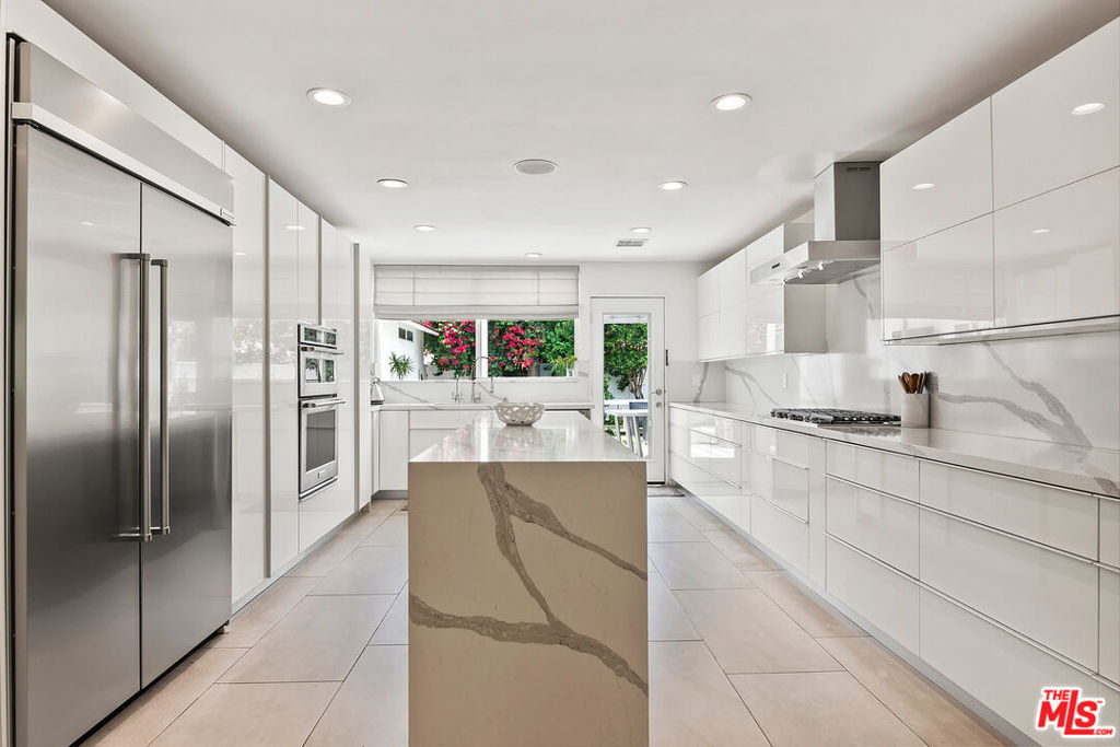 305 S Crescent Drive