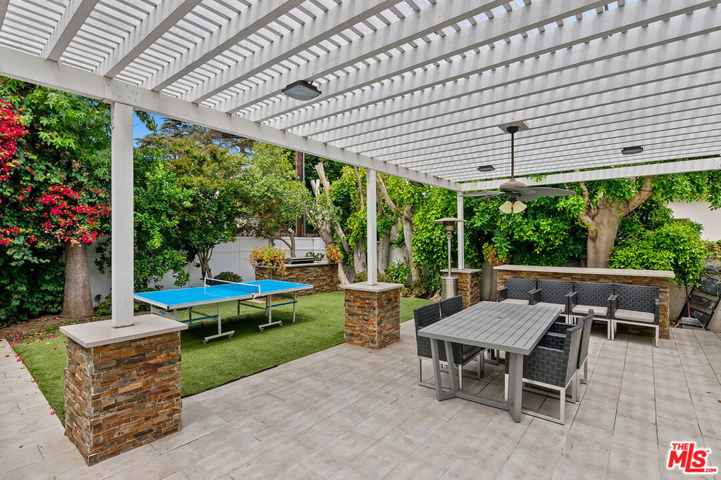 305 S Crescent Drive