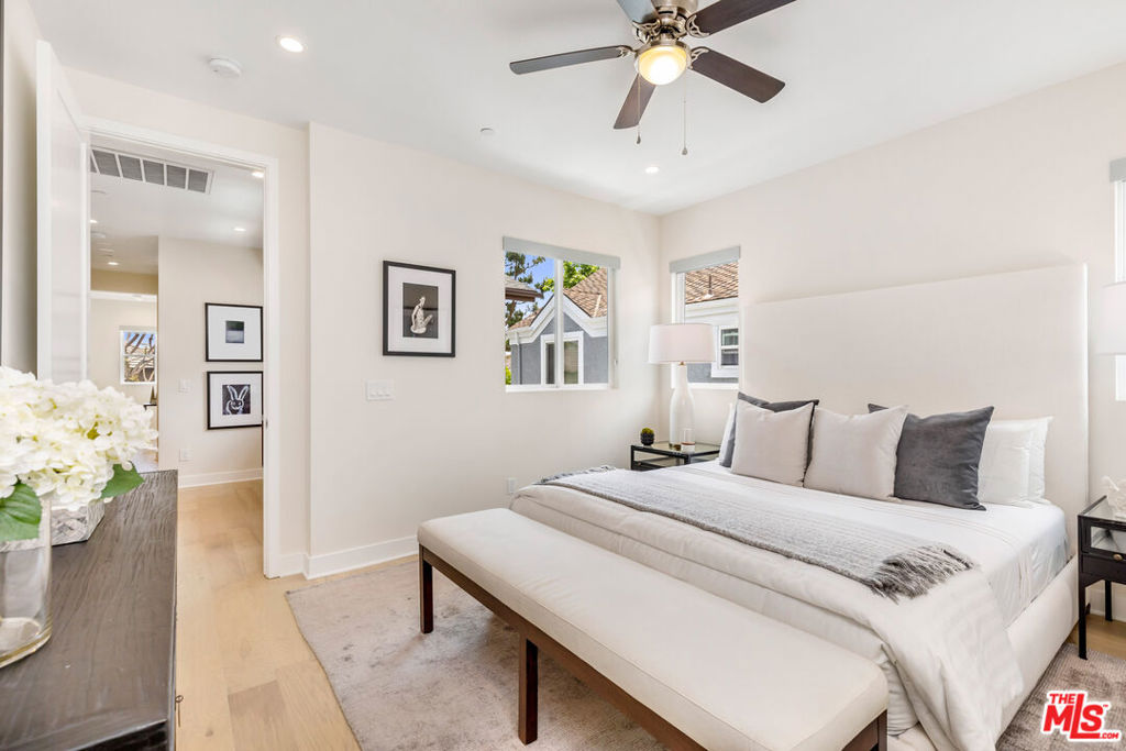 2573 Elden Ave Unit: D