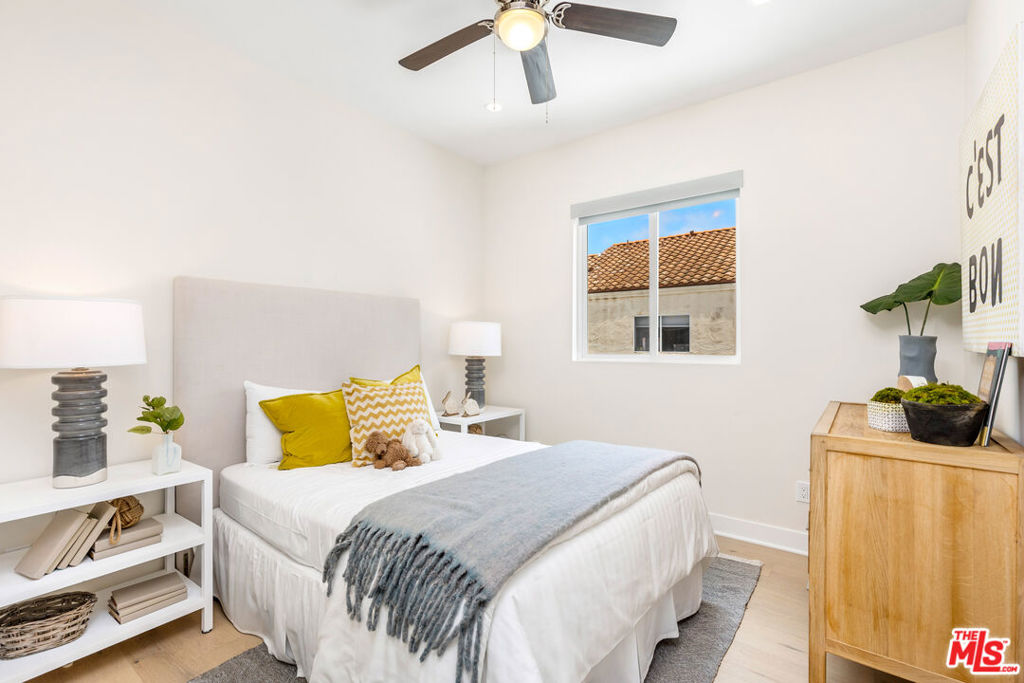 2573 Elden Ave Unit: D
