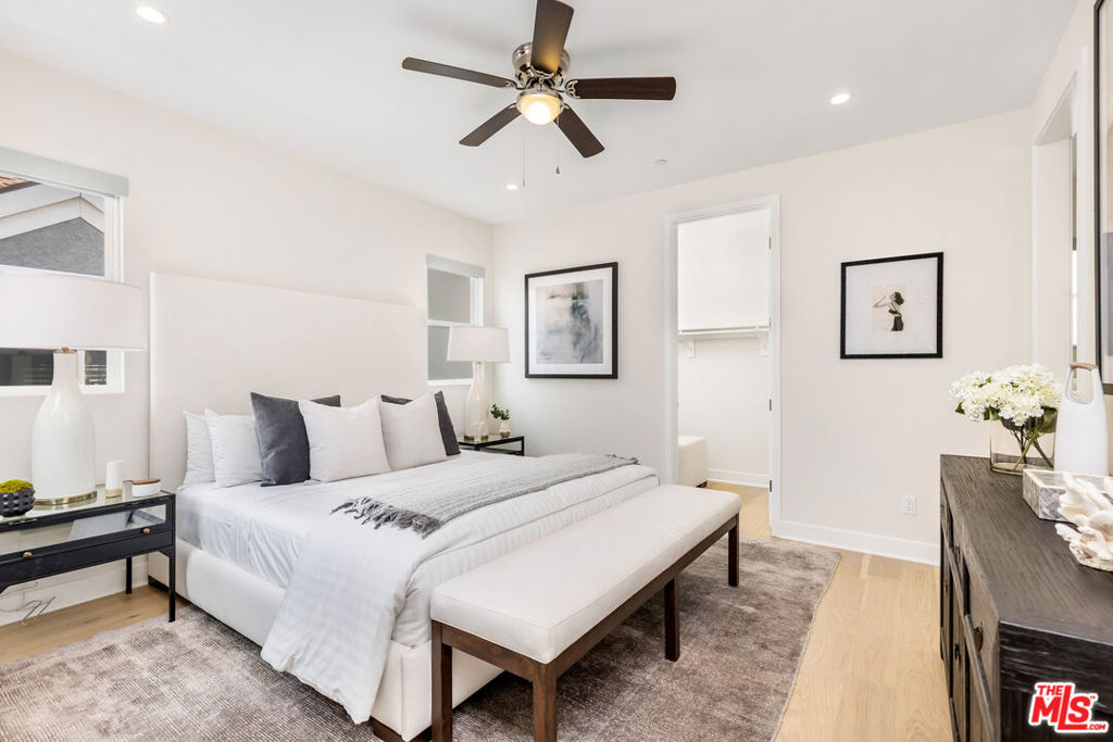 2573 Elden Ave Unit: D