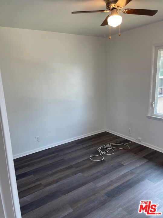 3310 3/4 W 77th Street