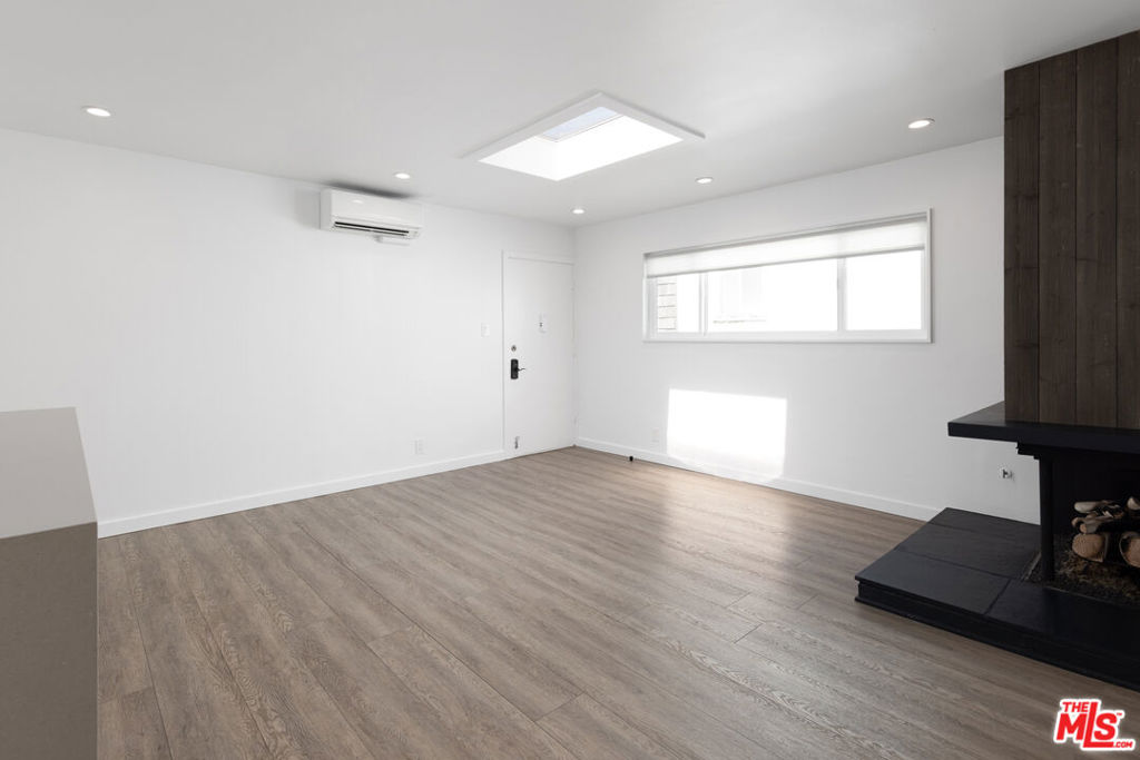 34 18th Ave Unit: 3